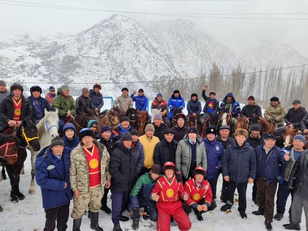 23-февраль Мекенди коргоо күнү.